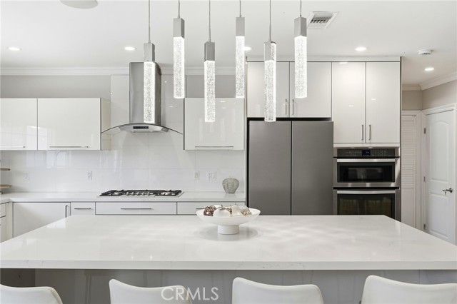 621 Roselli Street, Burbank, CA 91501