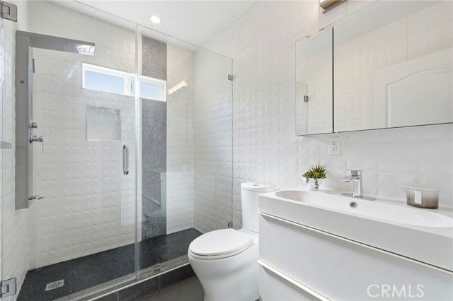 621 Roselli Street, Burbank, CA 91501