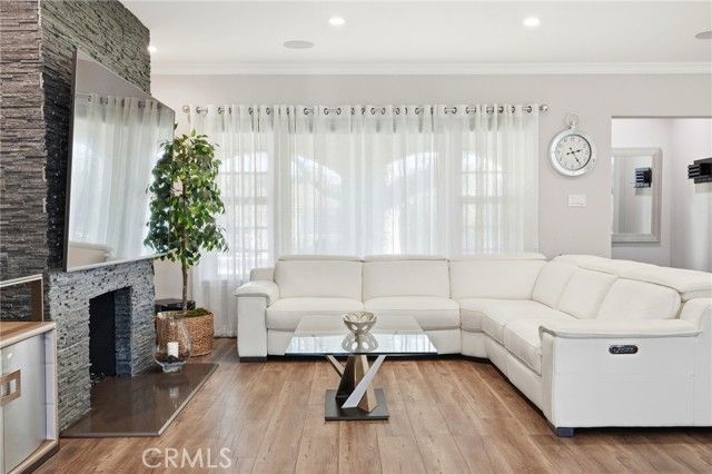 621 Roselli Street, Burbank, CA 91501