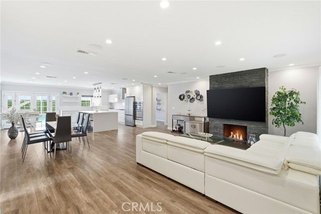 621 Roselli Street, Burbank, CA 91501