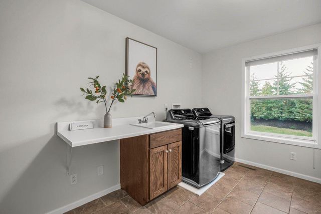 17543 Heidelberg Way, Lakeville, MN 55044