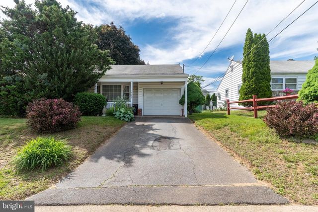 13032 WORTHINGTON RD, Philadelphia, PA 19116