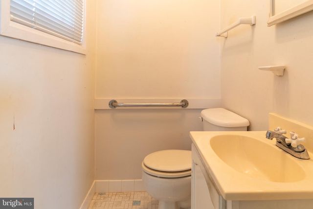 13032 WORTHINGTON RD, Philadelphia, PA 19116