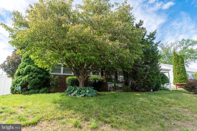 13032 WORTHINGTON RD, Philadelphia, PA 19116