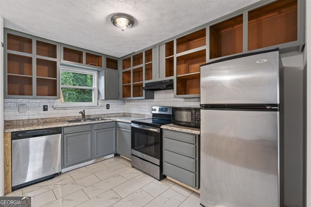 3239 Pine Springs Manor, Decatur, GA 30034