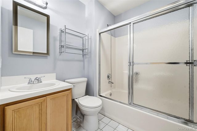 21 Lisa Court, Shirley, NY 11967