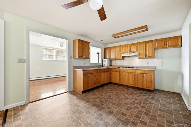 21 Lisa Court, Shirley, NY 11967