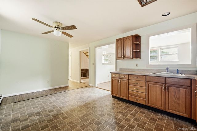 21 Lisa Court, Shirley, NY 11967