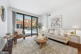 1050 N TAYLOR ST #105, Arlington, VA 22201