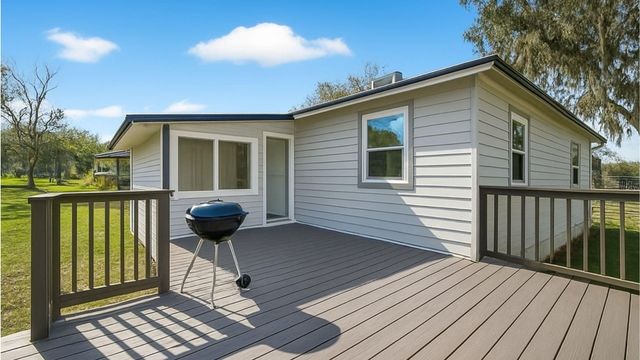 29927 County Road 25, Damon, TX 77430