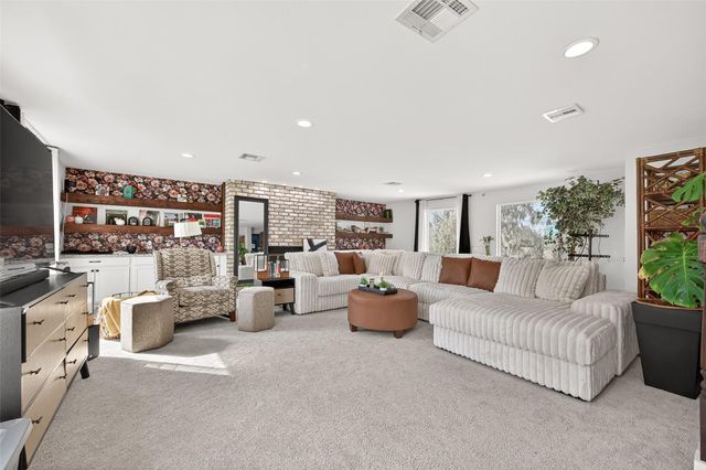 29927 County Road 25, Damon, TX 77430