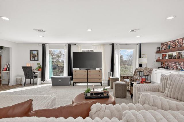 29927 County Road 25, Damon, TX 77430