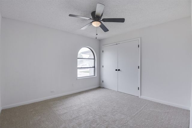 1105 Hickory Hill Drive, Arlington, TX 76014