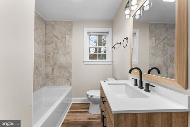 210 BEECHWOOD RD, Wilmington, DE 19809