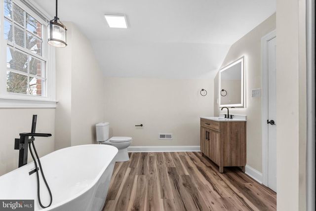 210 BEECHWOOD RD, Wilmington, DE 19809