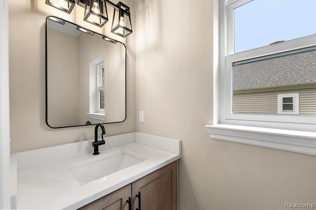 49241 London Bridge Drive, Macomb, MI 48042
