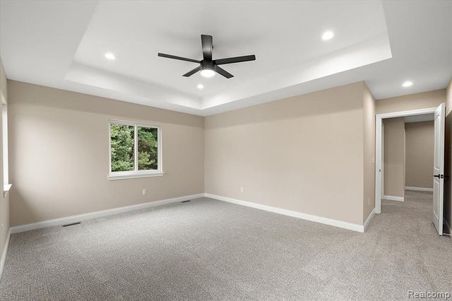 49241 London Bridge Drive, Macomb, MI 48042