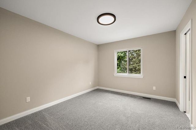 49241 London Bridge Drive, Macomb, MI 48042