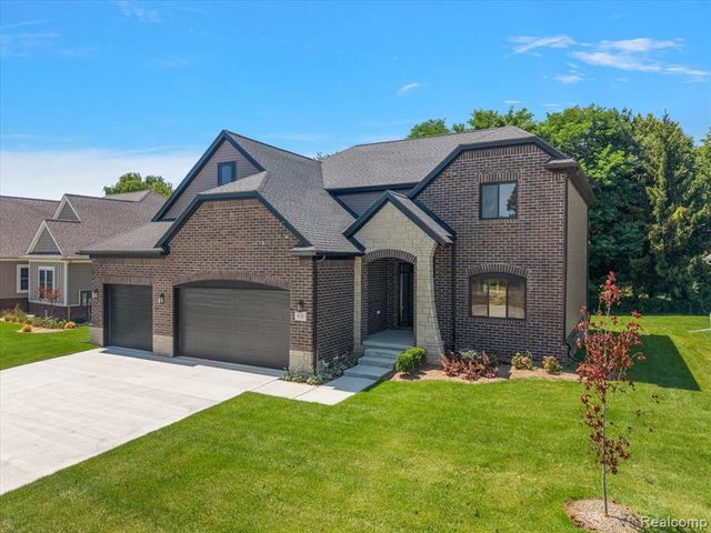49241 London Bridge Drive, Macomb, MI 48042