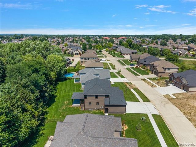 49241 London Bridge Drive, Macomb, MI 48042