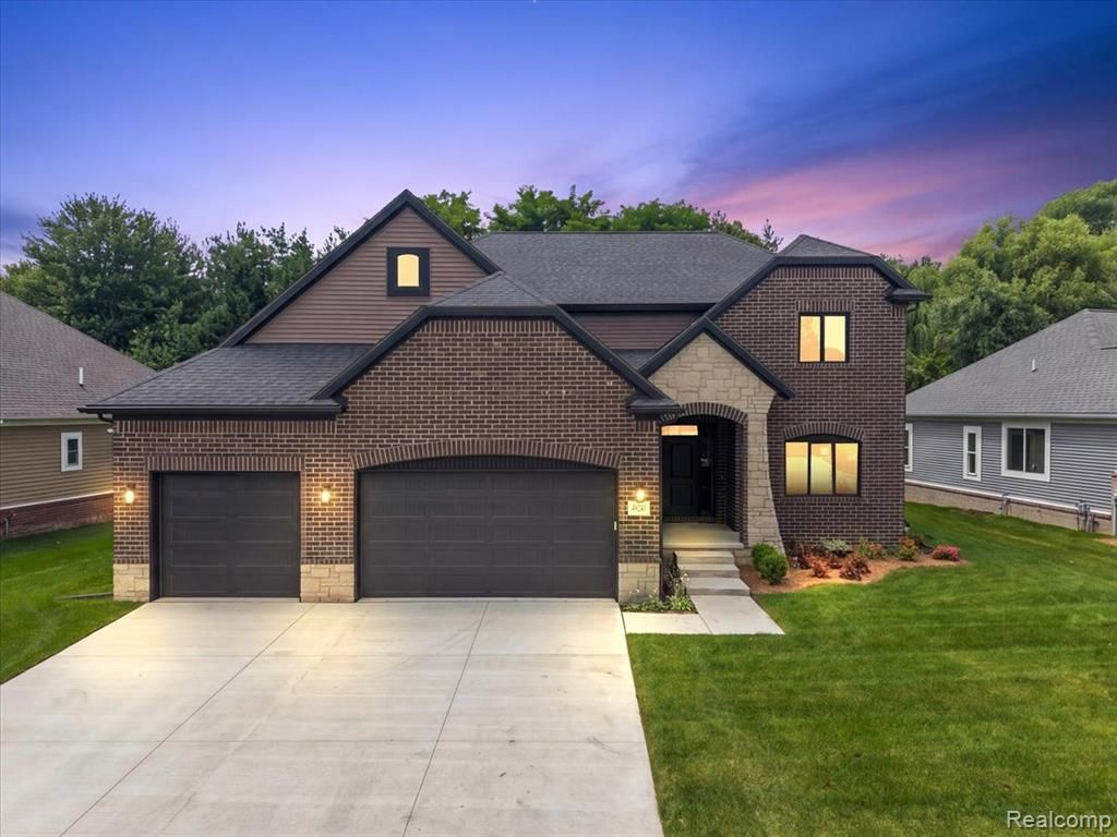 49241 London Bridge Drive, Macomb, MI 48042