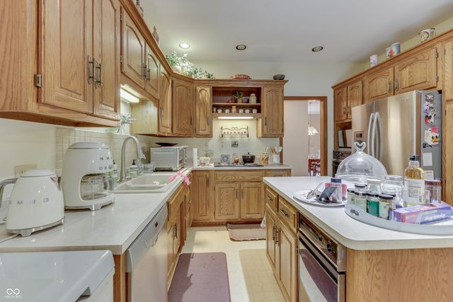 4944 Silver Springs Court, Greenwood, IN 46142