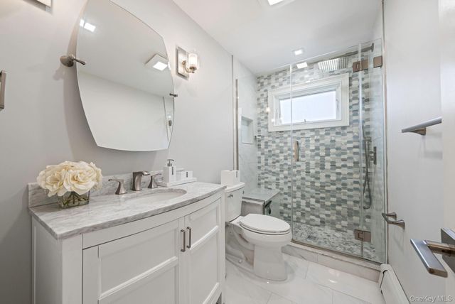 581 Roosevelt Avenue, Massapequa Park, NY 11762