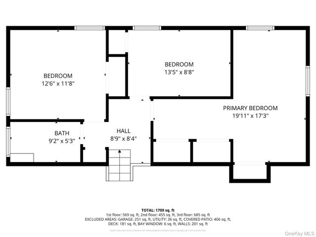 581 Roosevelt Avenue, Massapequa Park, NY 11762
