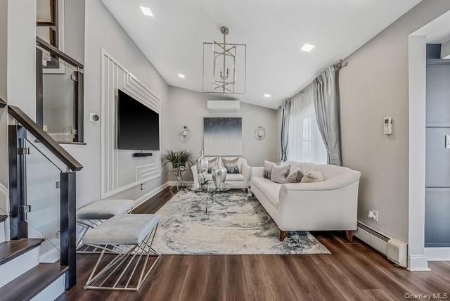 581 Roosevelt Avenue, Massapequa Park, NY 11762