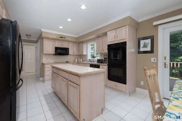 325 Georgetown Drive, Watertown, CT 06795