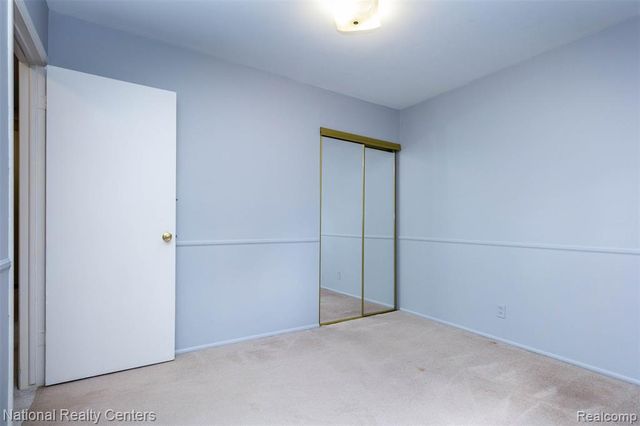 2475 Lafay, West Bloomfield, MI 48324