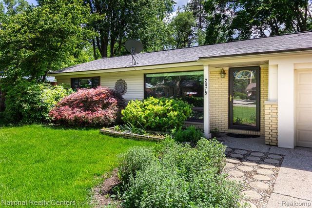 2475 Lafay, West Bloomfield, MI 48324