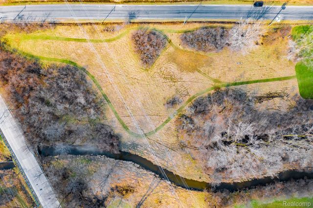 003 WOODRUFF Road, Rockwood, MI 48173