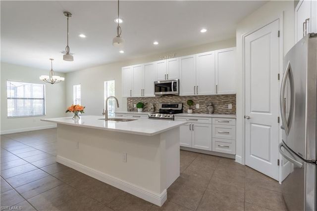 3549 Canopy CIR, Naples, FL 34120