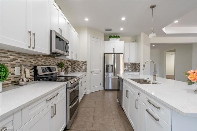 3549 Canopy CIR, Naples, FL 34120