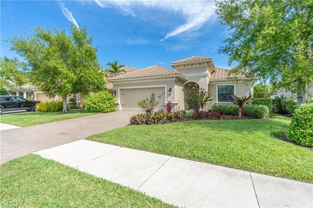 3549 Canopy CIR, Naples, FL 34120