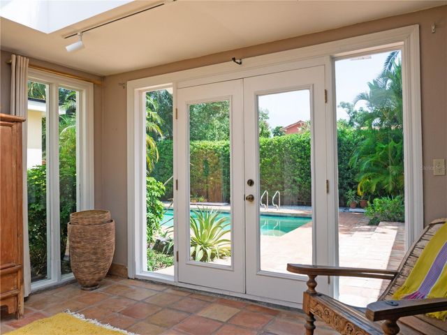 1330 INDIAN ROCKS ROAD, Belleair, FL 33756