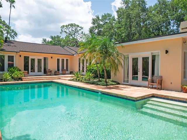 1330 INDIAN ROCKS ROAD, Belleair, FL 33756