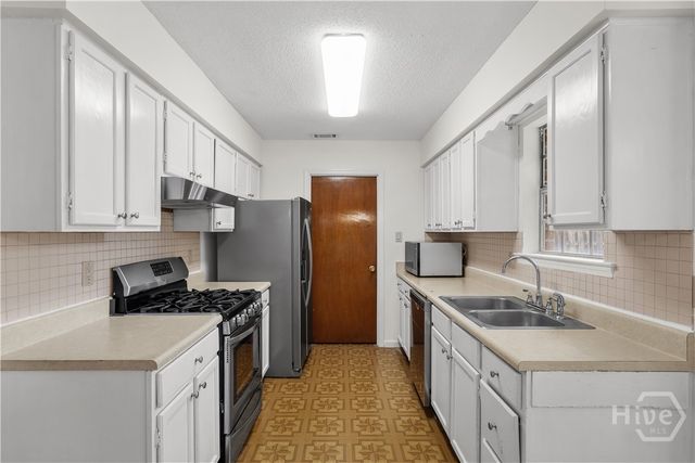 64 Beaver Run Drive, Savannah, GA 31419