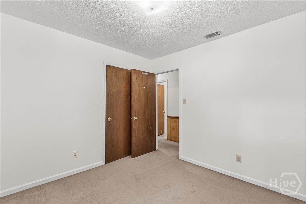 Image 14 of property listing at 64 Beaver Run Drive, Savannah, GA 31419