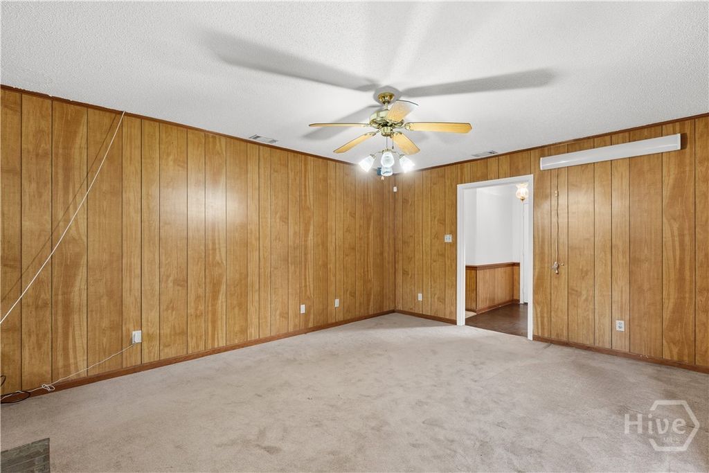 Image 6 of property listing at 64 Beaver Run Drive, Savannah, GA 31419