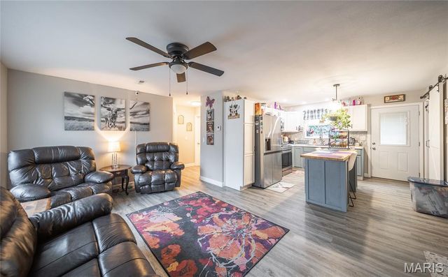 615 W 4th Street, Dixon, MO 65459