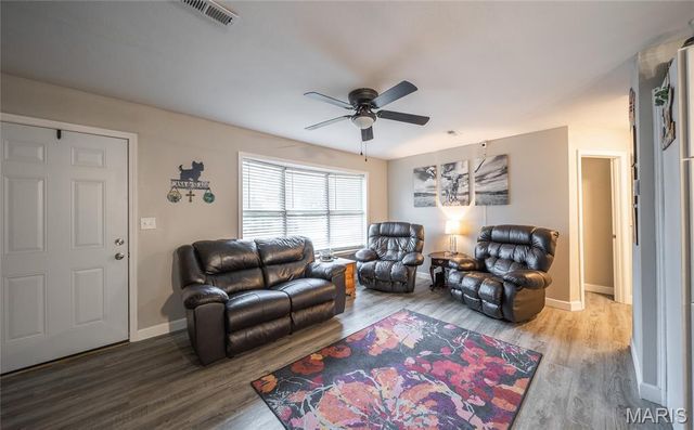 615 W 4th Street, Dixon, MO 65459