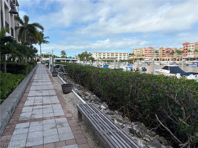 1345 5th AVE S, Naples, FL 34102