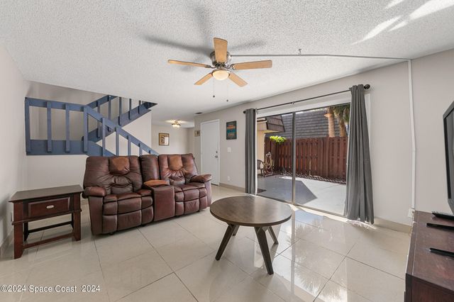 3414 Vista Oaks Circle NE, Palm Bay, FL 32905