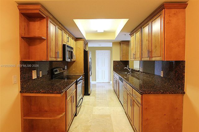 3530 SW 22nd Street 505, Miami, FL 33145