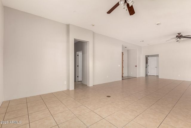 7802 W ORANGEWOOD Avenue, Glendale, AZ 85303