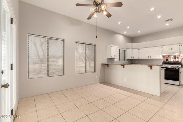 7802 W ORANGEWOOD Avenue, Glendale, AZ 85303