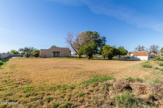 7802 W ORANGEWOOD Avenue, Glendale, AZ 85303