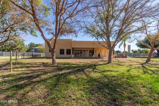 7802 W ORANGEWOOD Avenue, Glendale, AZ 85303